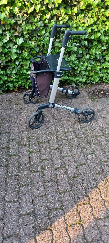 rollator gemino 30, Diversen, Rollators, Ophalen, Opvouwbaar, Gebruikt