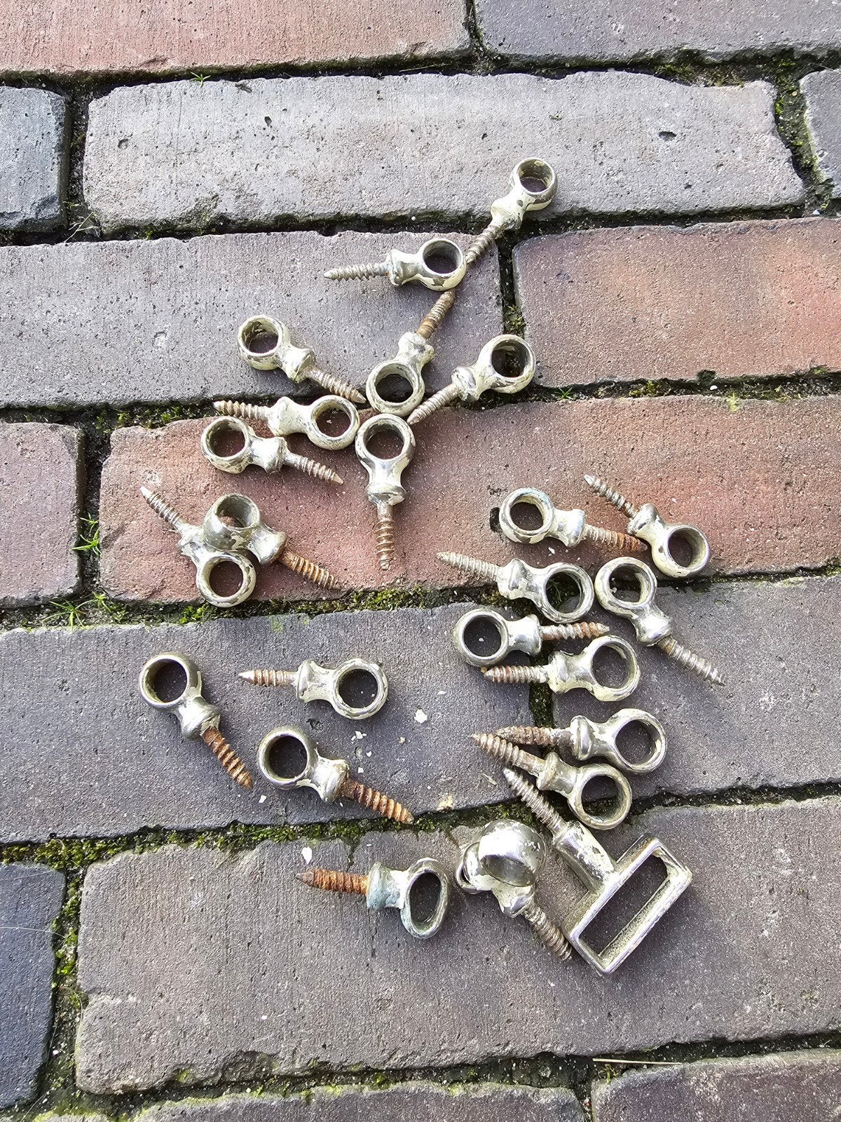 22 antiek traploper bevestigings ringen tbv traploper €4 pst, Ophalen of Verzenden