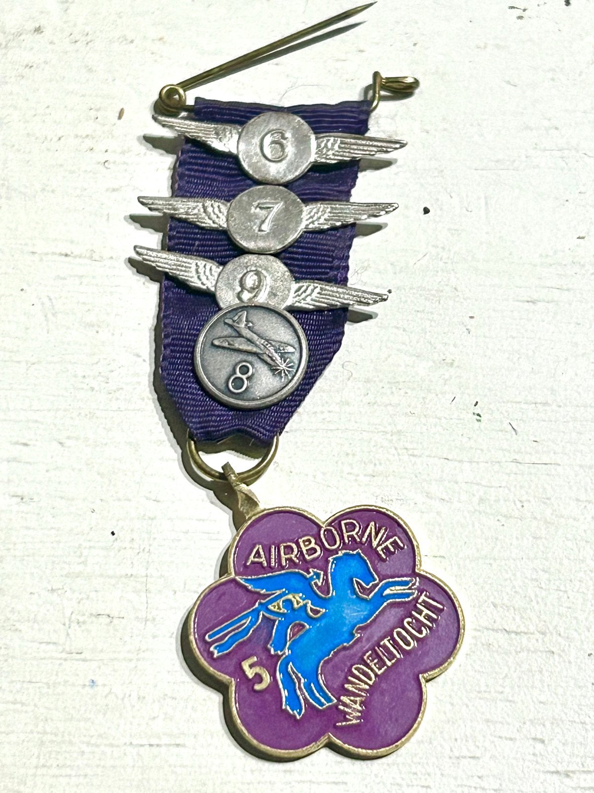 Airborne Wandeltocht medaille met 4 clasps – Pegasus, Verzenden, Overige materialen, Nederland