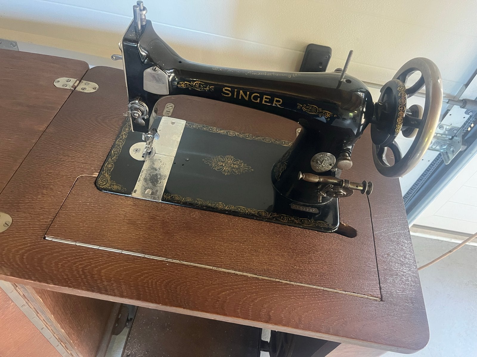 Vintage Singer Naaimachine in Houten Kast, Ophalen
