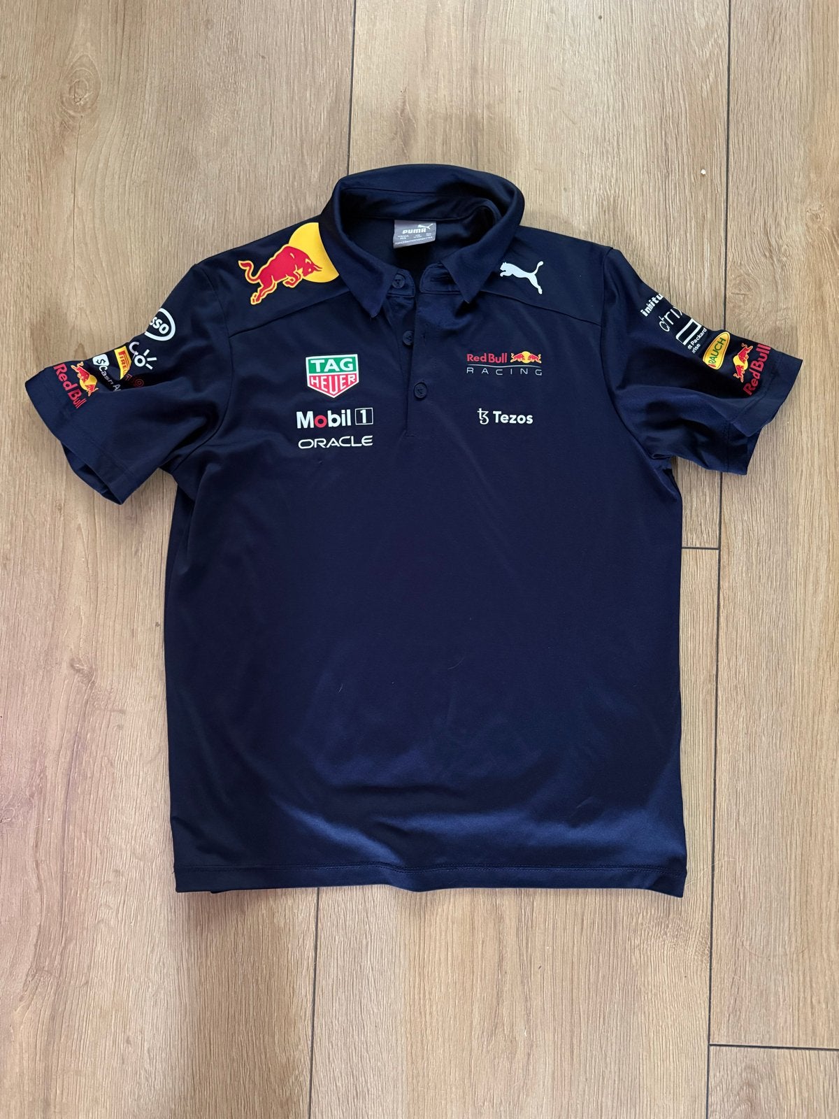 Originele Puma Red Bull Racing Polo 2022 – – Junior 152, Ophalen of Verzenden, Zo goed als nieuw, Jongen of Meisje, Shirt of Longsleeve