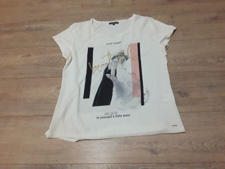 merk shirt ,top blouse,trui ,shirt ,tuniek maat  42 t/m 48, Ophalen of Verzenden, Maat 42/44 (L), Zonder mouw