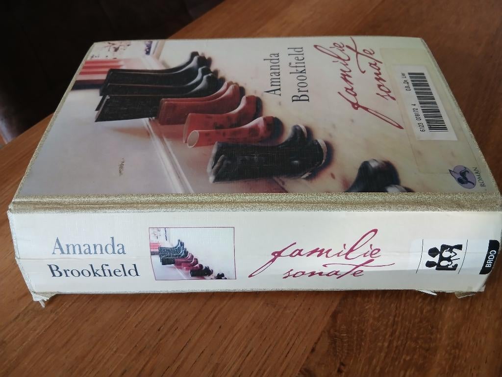 AMANDA BROOKFIELD Familiesonate, Ophalen of Verzenden, Gelezen