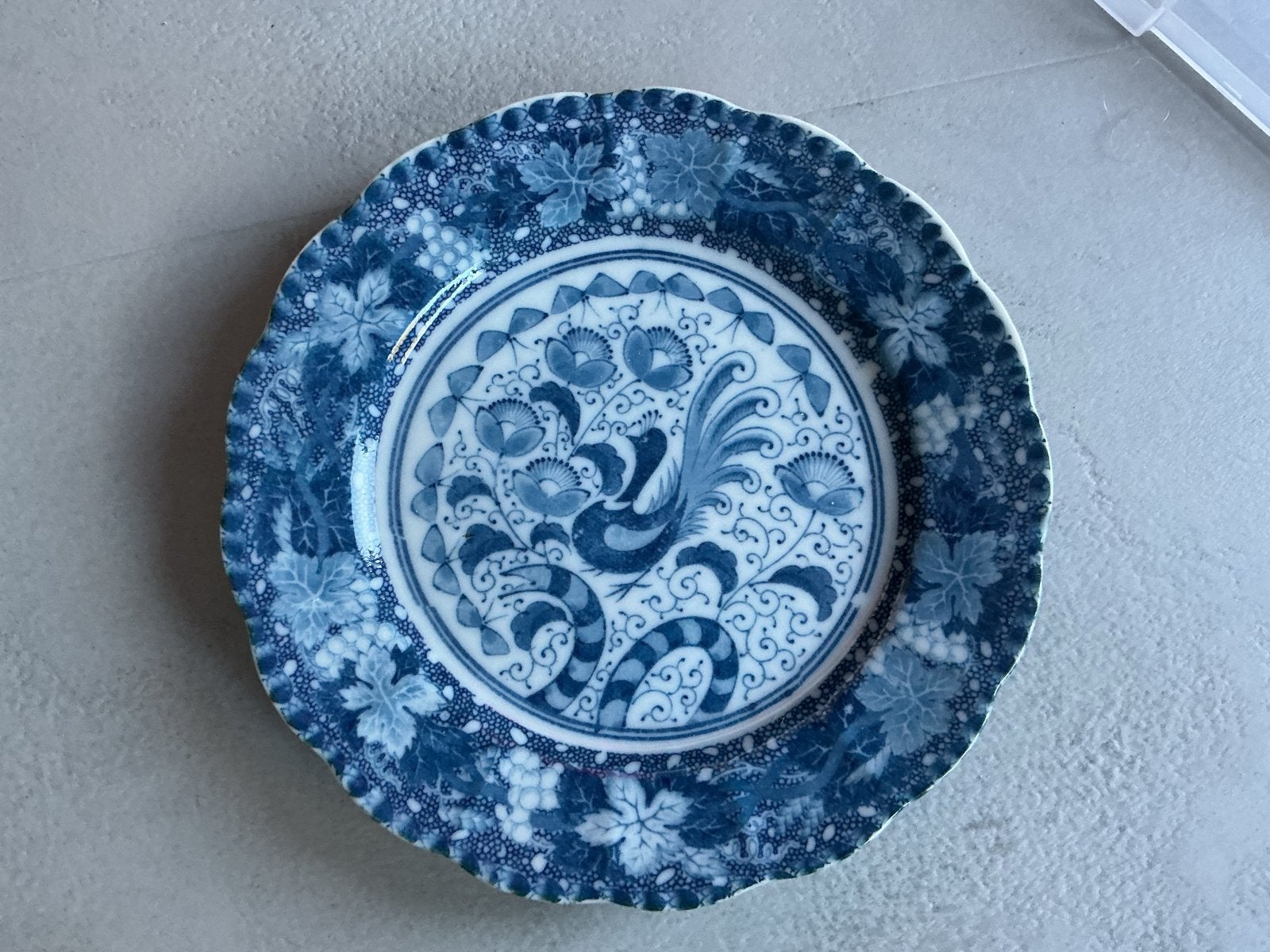 Antiek Japans Imari porseleinen bord met vogeldecor, Antiek en Kunst, Ophalen of Verzenden