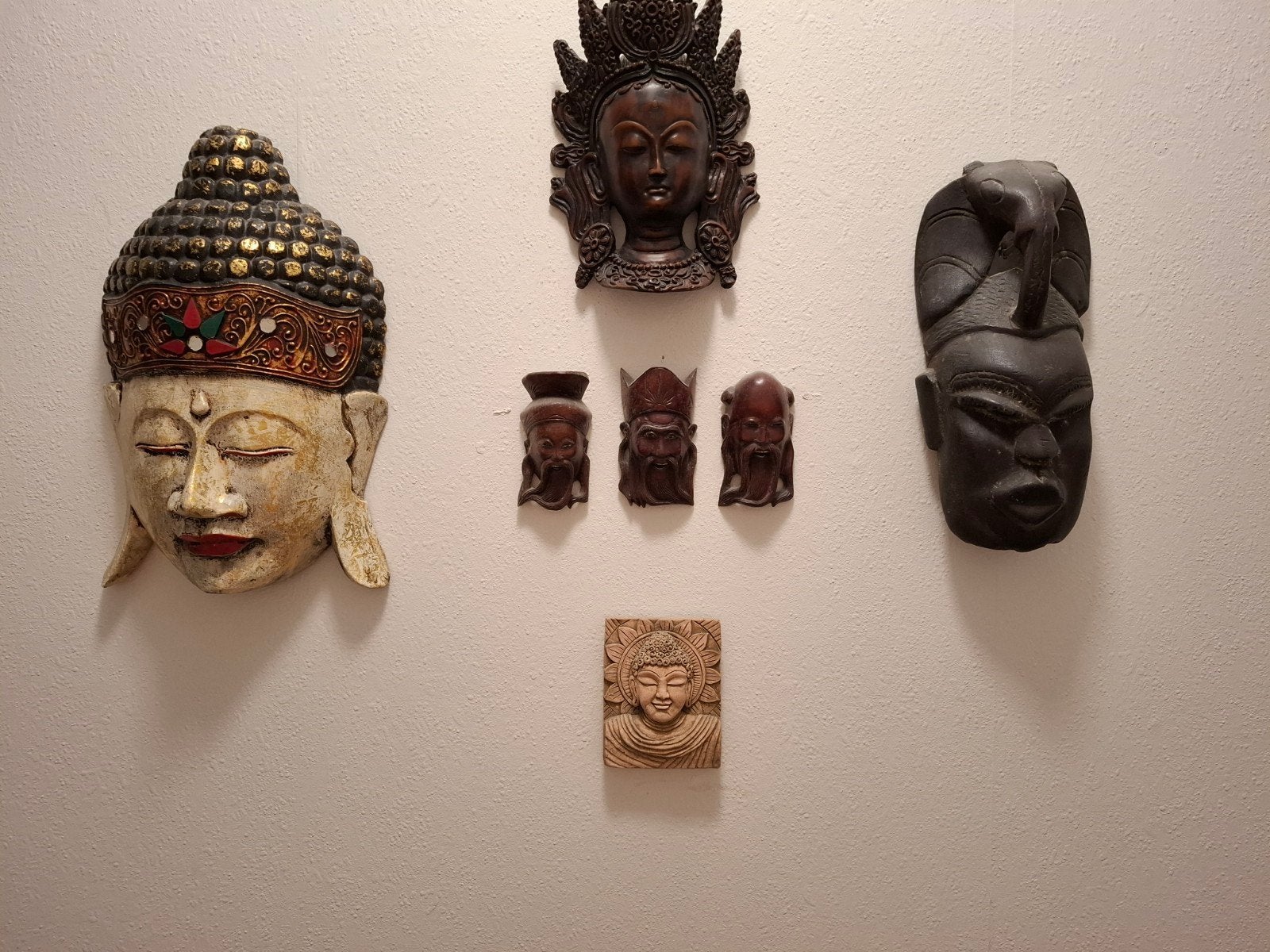Boeddha en Aziatische Maskers - Decoratieve Set, Huis en Inrichting, Woonaccessoires | Boeddhabeelden, Ophalen of Verzenden