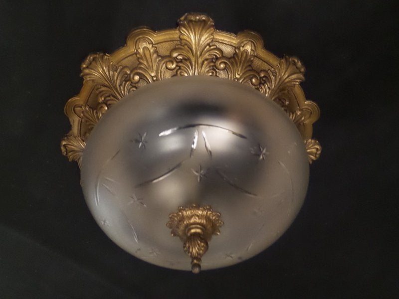 Grote plafonniére met bolvormige facet matglazen glas kap, Antiek en Kunst, Antiek | Lampen, Ophalen of Verzenden