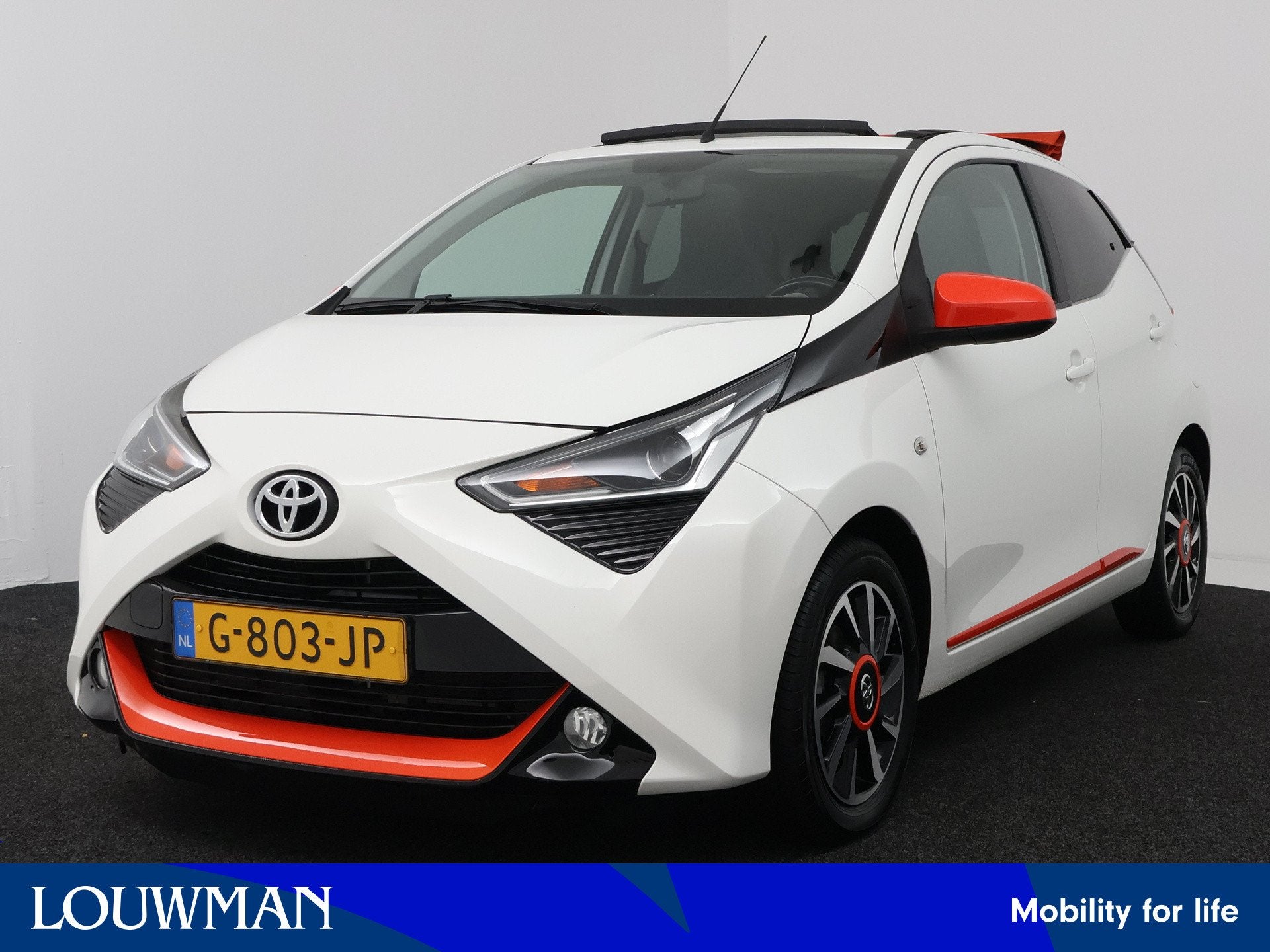 Toyota Aygo 1.0 VVT-i x-cite | Vouwdak | Apple Carplay/Andro