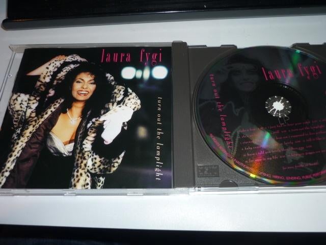 Laura Fygi de cd turn out the lamplight, Verzenden, 1980 tot heden, Zo goed als nieuw, Jazz