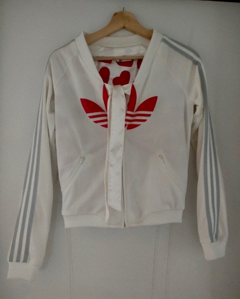 Adidas jasje met hartjes en strik - wit/rood - maat 36, Adidas, Wit, Ophalen of Verzenden, Zo goed als nieuw