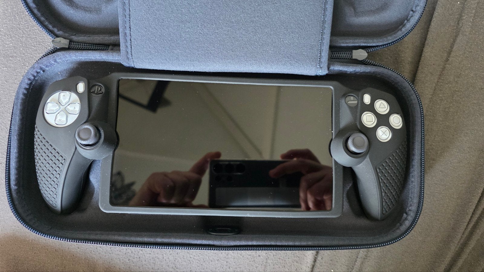 Nieuwe ps5 portable in hoes, Spelcomputers en Games, Spelcomputers | Sony PlayStation Portables | Accessoires, Hoesje, Tasje of Behuizing