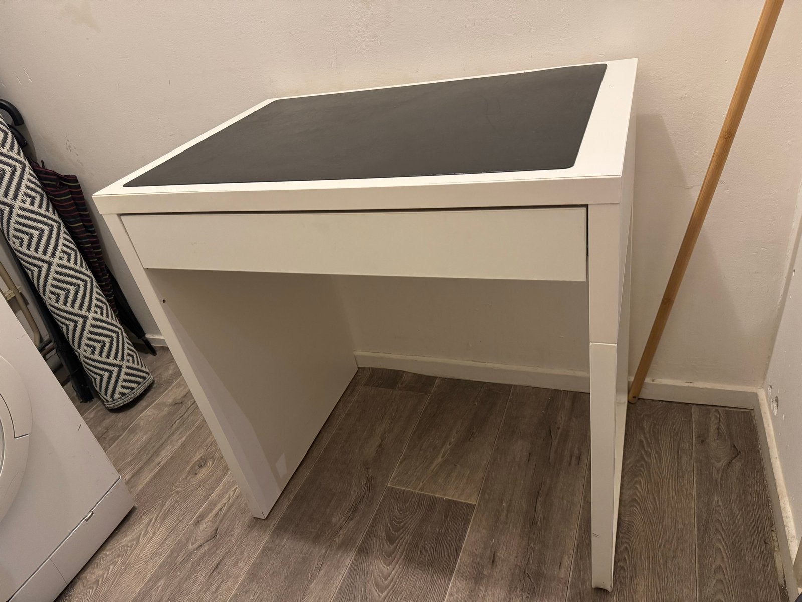 Wit bureau met lade en witte plank, Ophalen, Gebruikt, Computerbureau, Wit