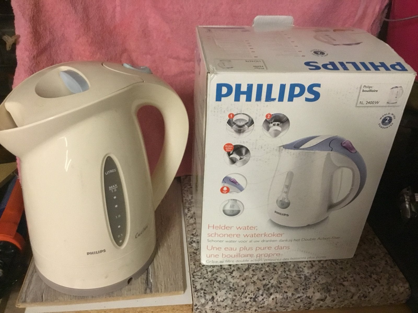 Philips Waterkoker - 1.7L - Wit - Zo goed als nieuw, 1 tot 2 liter, Ophalen of Verzenden, Zo goed als nieuw