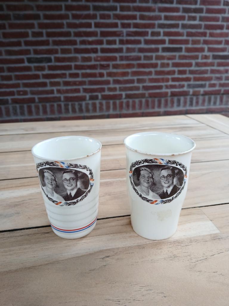 2 bekers huwelijk prinses Juliana en prins Bernard 1937, Ophalen of Verzenden