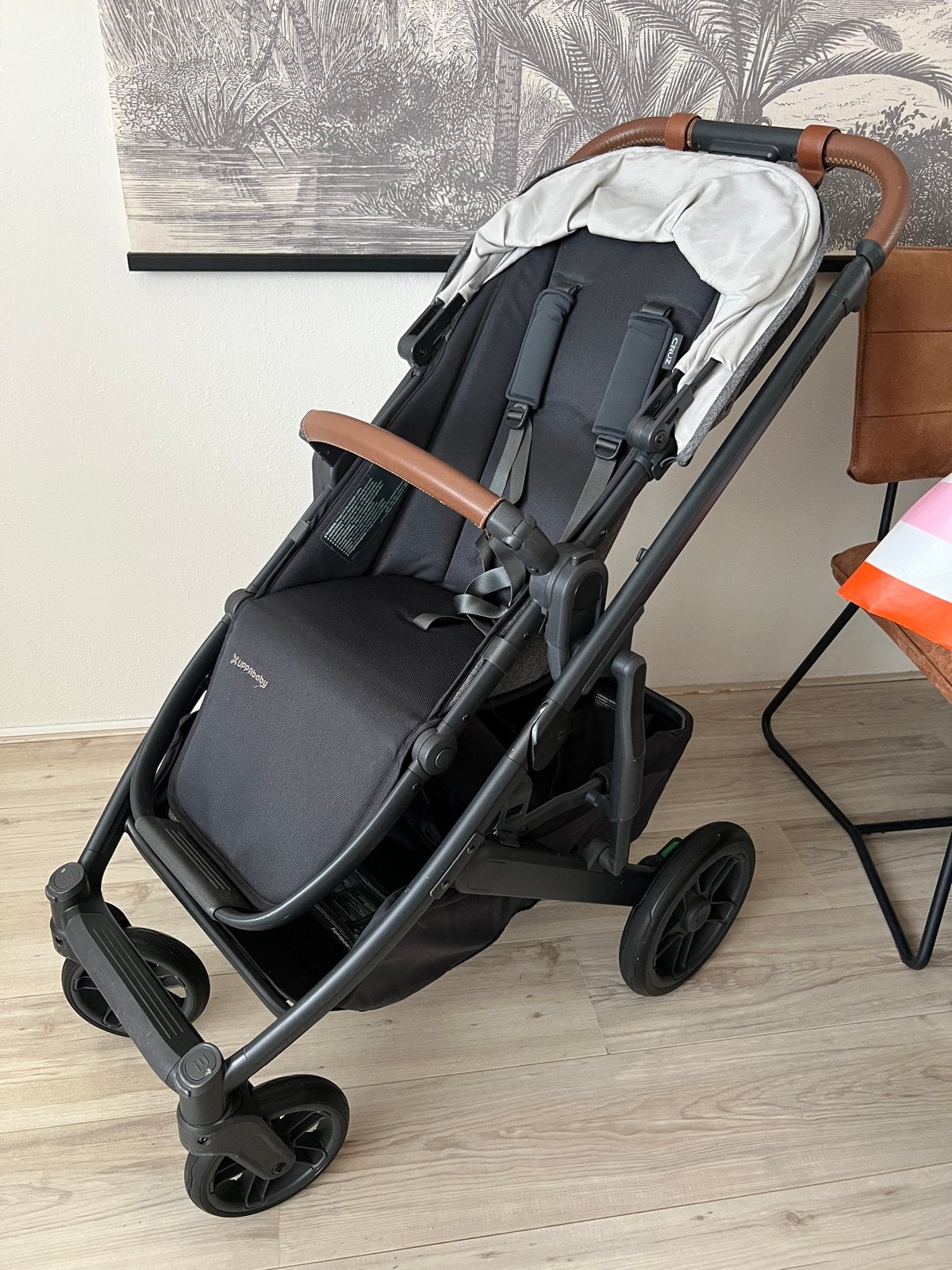 UPPAbaby Cruz V2 kinderwagen met accessoires, Kinderen en Baby's, Kinderwagens en Combinaties, Gebruikt, Verstelbare duwstang