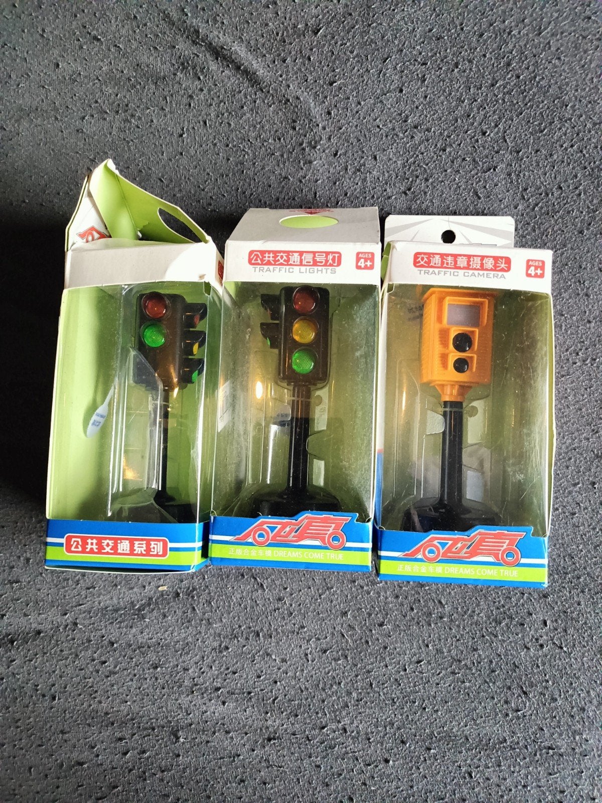 Speelgoed verkeerslichten en camera set (3 stuks), Ophalen, Nieuw, Jongen of Meisje
