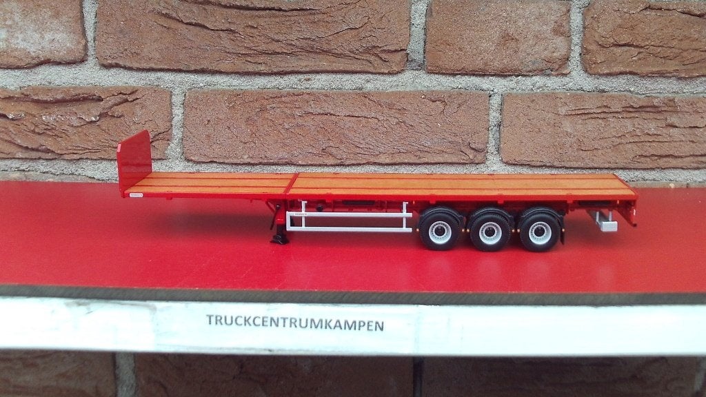 WSI  Flat  Bed  Trailer.