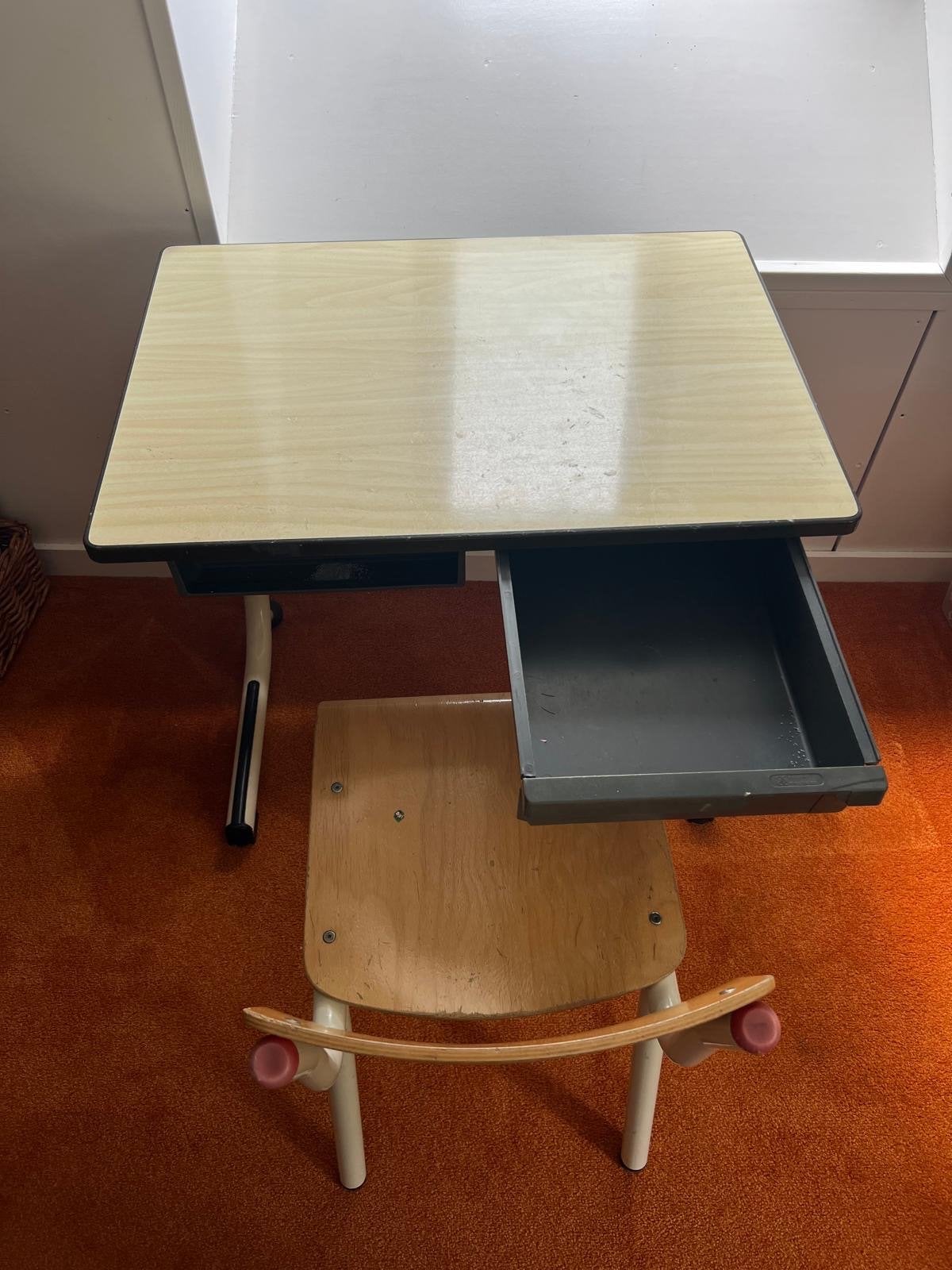 Vintage kinderbureau met stoel, Ophalen, Gebruikt, Tafel(s) en Stoel(en)