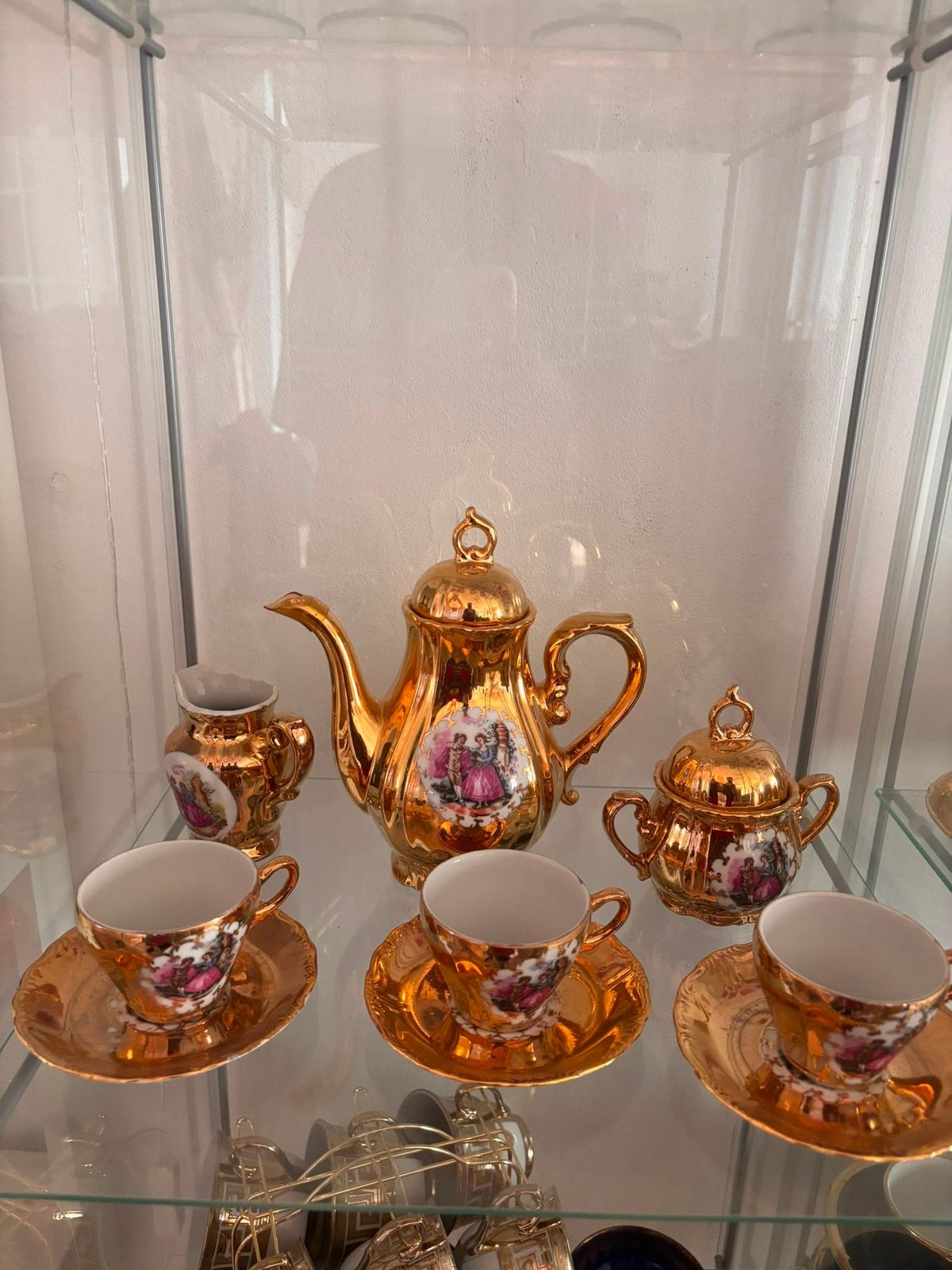 Vintage goudkleurig koffie/theeservies barok rococo, Antiek en Kunst, Ophalen
