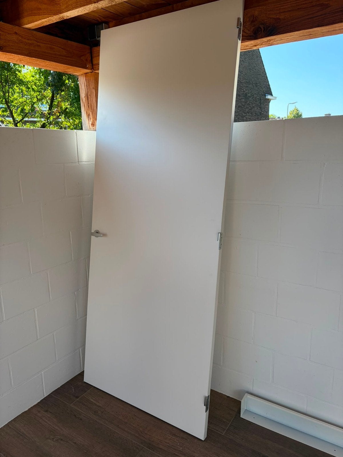 Witte opdekdeur 230x93x4 cm, Ophalen, Zo goed als nieuw, Binnendeur, 215 cm of meer