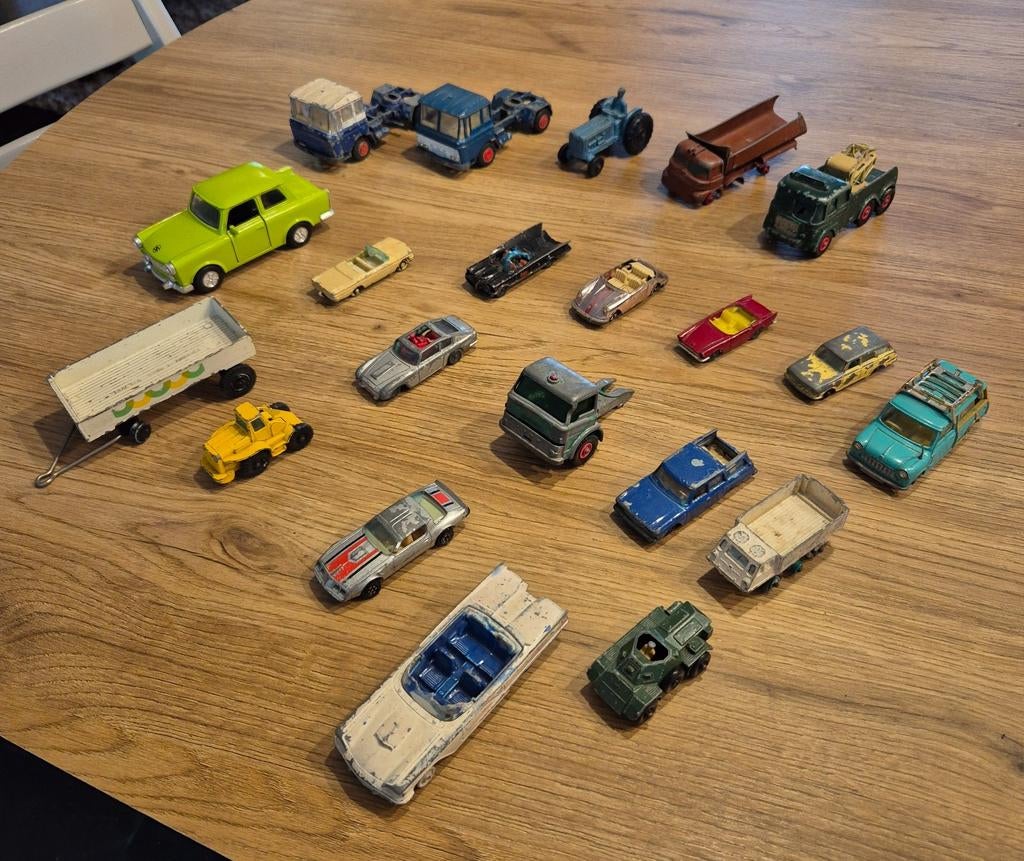 Diverse mini autos! Dinky Toys, Corgi toys, matchbox series, Ophalen of Verzenden, Gebruikt, Auto