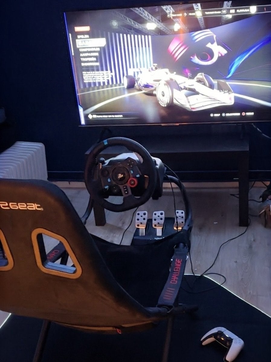 Playseat met Logitech G29 en PlayStation 5 Disc Versie, Ophalen, Gebruikt, Playstation 5