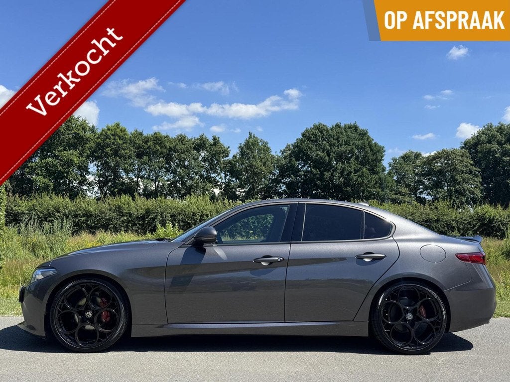 Alfa Romeo Giulia 2.0T 310pk RWD, 20inch, Helemaal af!, Auto's, Alfa Romeo, Automaat, Achterwielaandrijving, 4 cilinders, 1404 kg