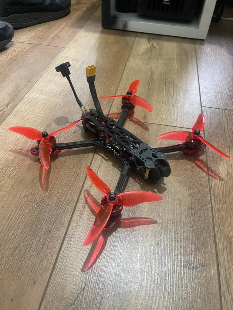 Nieuwe FPV 5 inch 4S Freestyle Drone - Topcomponenten, Overige merken, Ophalen of Verzenden, Racedrone, Zo goed als nieuw