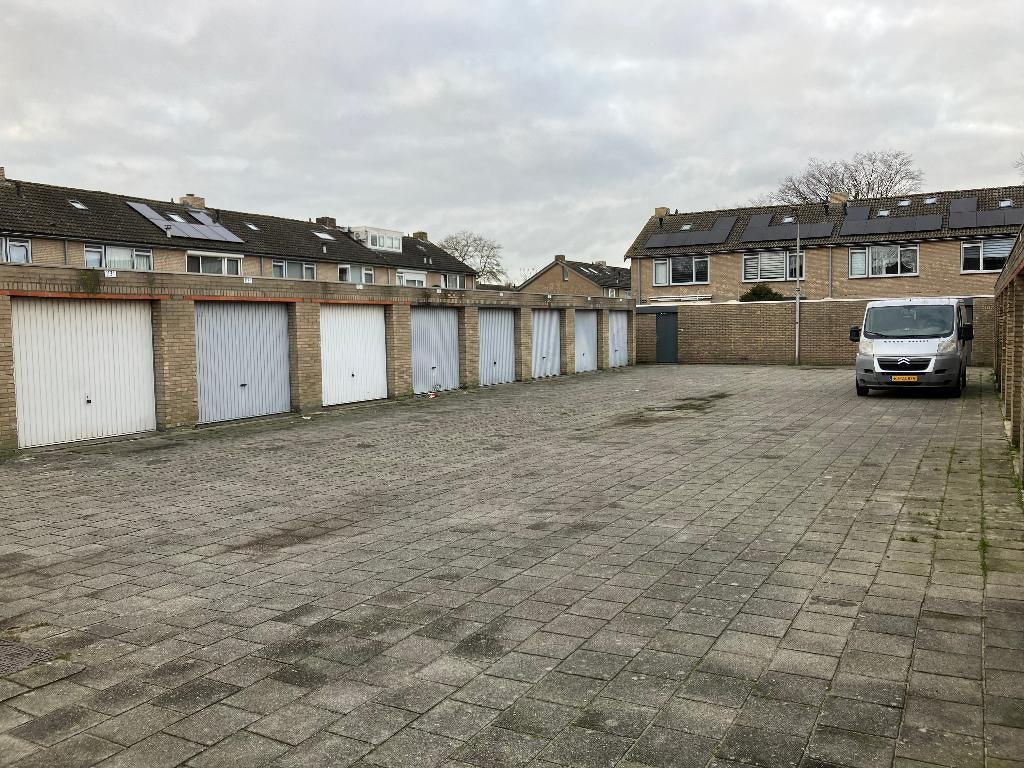 Garagebox opslagruimte TE KOOP