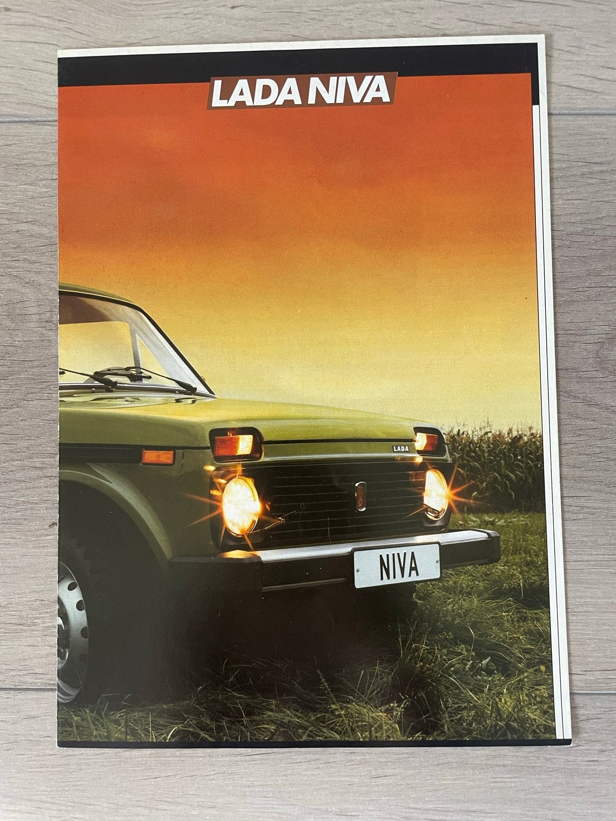 Lada Niva brochure - Origineel en zeldzaam, Ophalen of Verzenden, Zo goed als nieuw, Overige merken