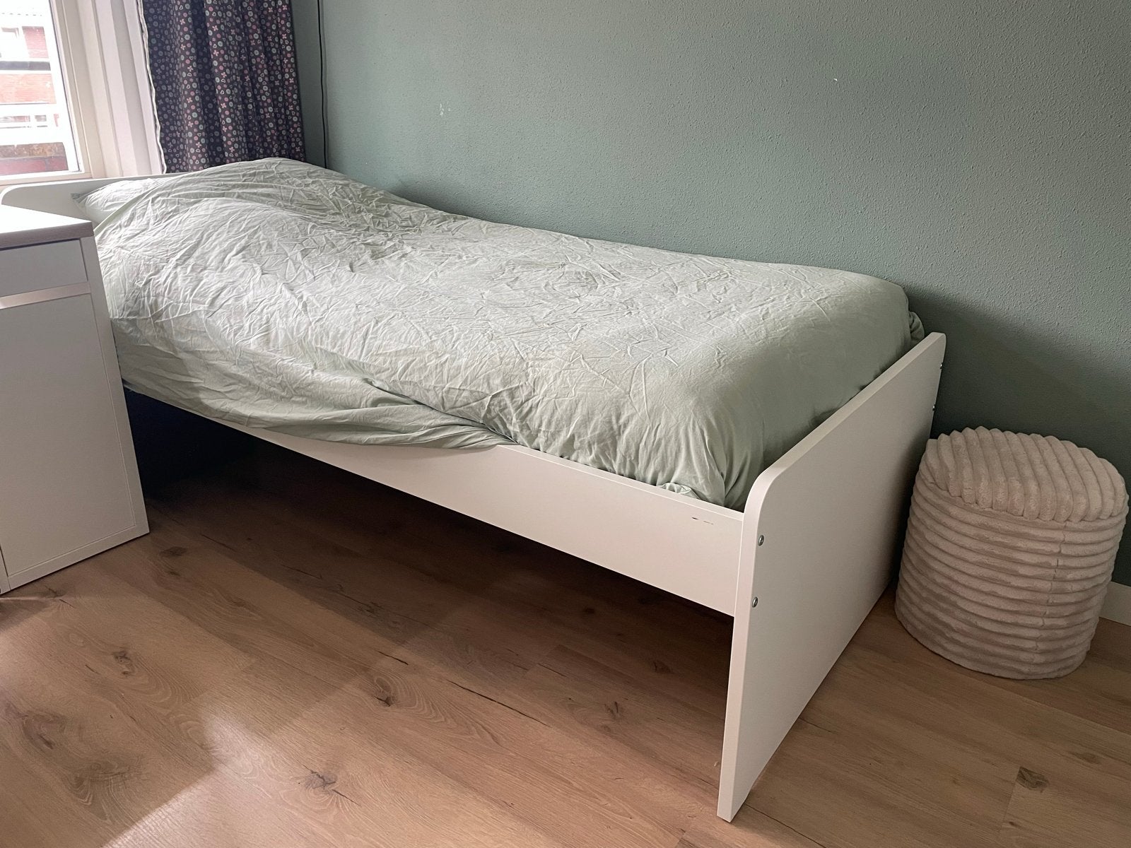 IKEA SLÄKT bedframe wit 90x200 cm, Huis en Inrichting, 90 cm, Eenpersoons, Wit, Ophalen of Verzenden