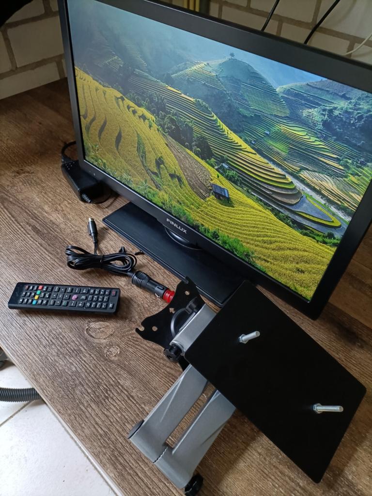Finlux FLD2222 TV kampeer set, Ophalen, Gebruikt