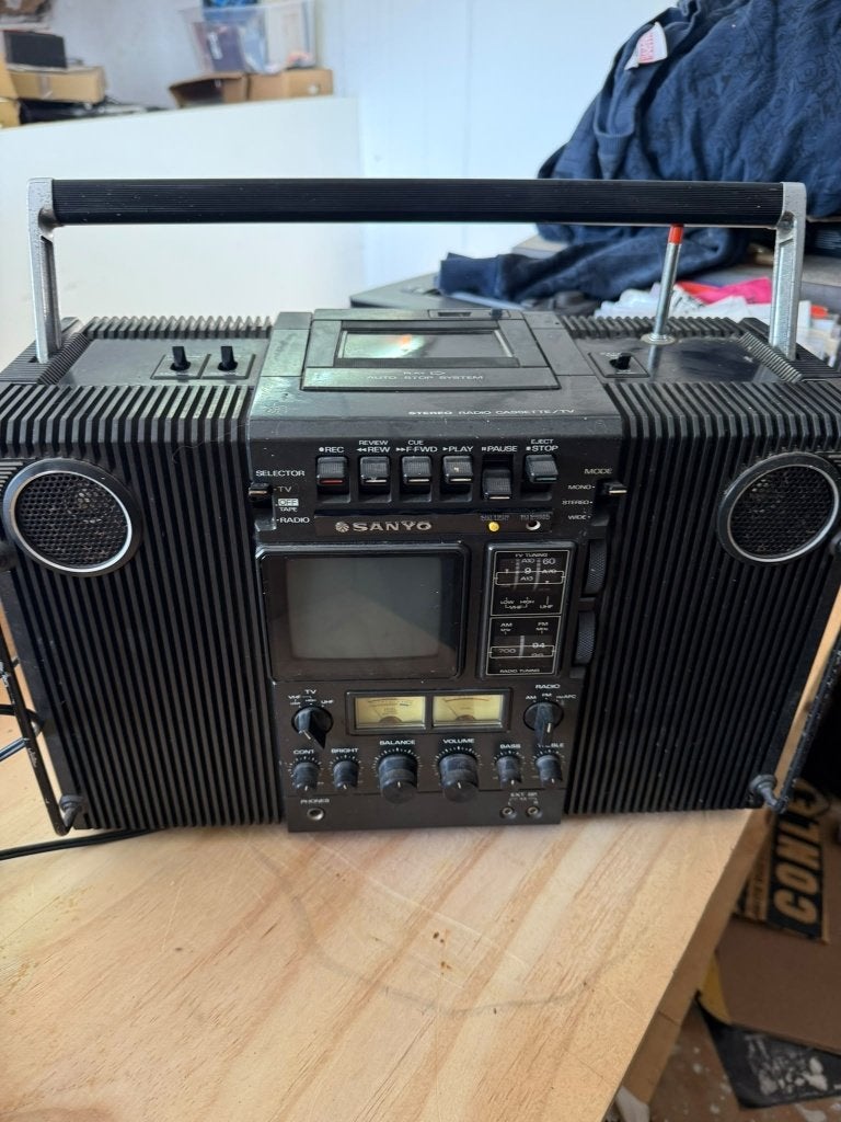 Sanyo MT4270 Draagbare Radio Cassette TV Boombox, Ophalen of Verzenden, Audio en Video