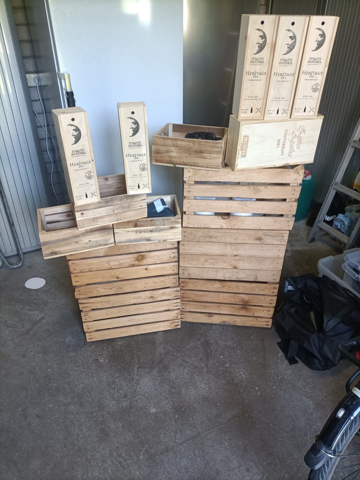 Diverse decoratieve houten krattent en bier verpakki, Verzamelen, Biermerken, Ophalen, Flesje(s), Overige merken