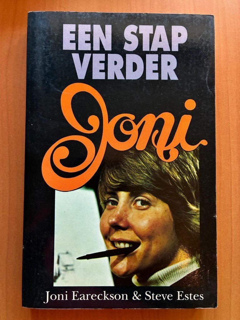 Een stap verder - Joni Eareckson & Steve Estes, Joni Eareckson & Steve Estes, Ophalen of Verzenden, Zo goed als nieuw, Christendom | Katholiek