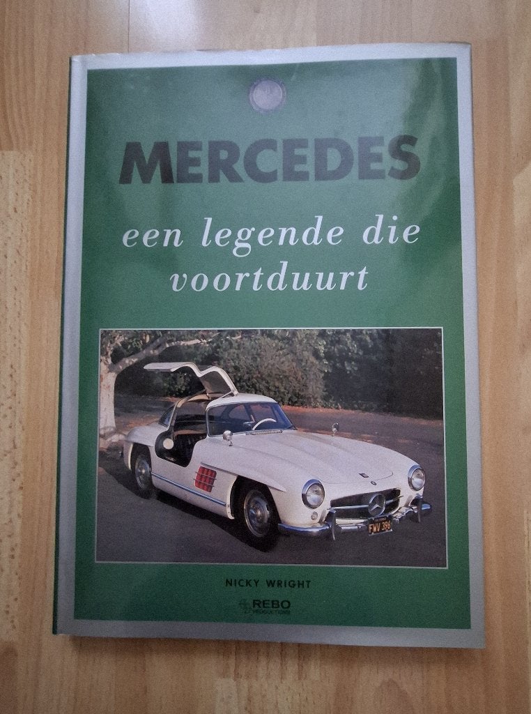 Een legende die voortduurt, Boeken, Auto's | Boeken, Ophalen of Verzenden, Zo goed als nieuw, Mercedes