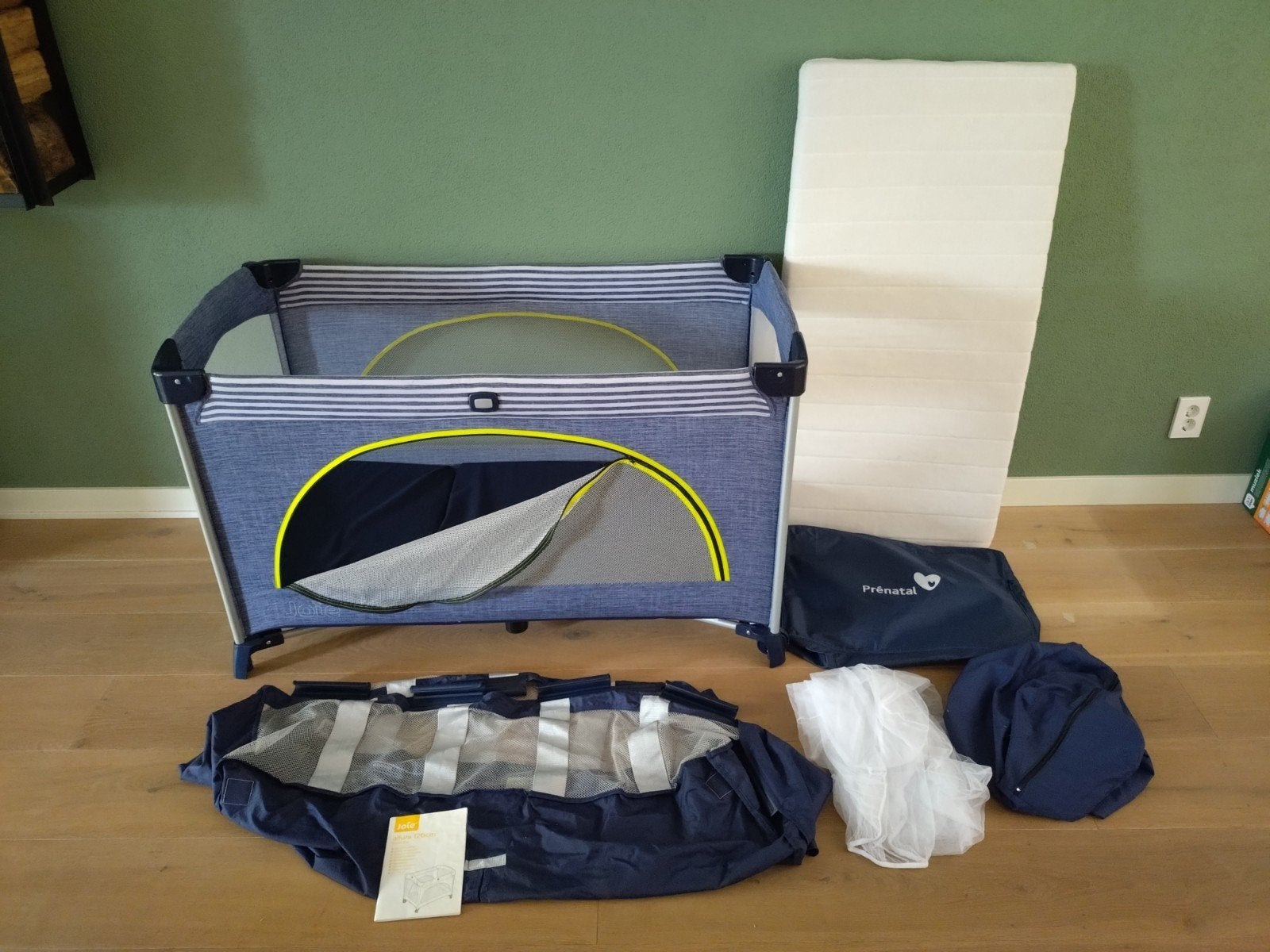 Joie Allura 120 meegroei reisbed incl newborn inleg (120x60), Ophalen, Zo goed als nieuw, Reisbedje