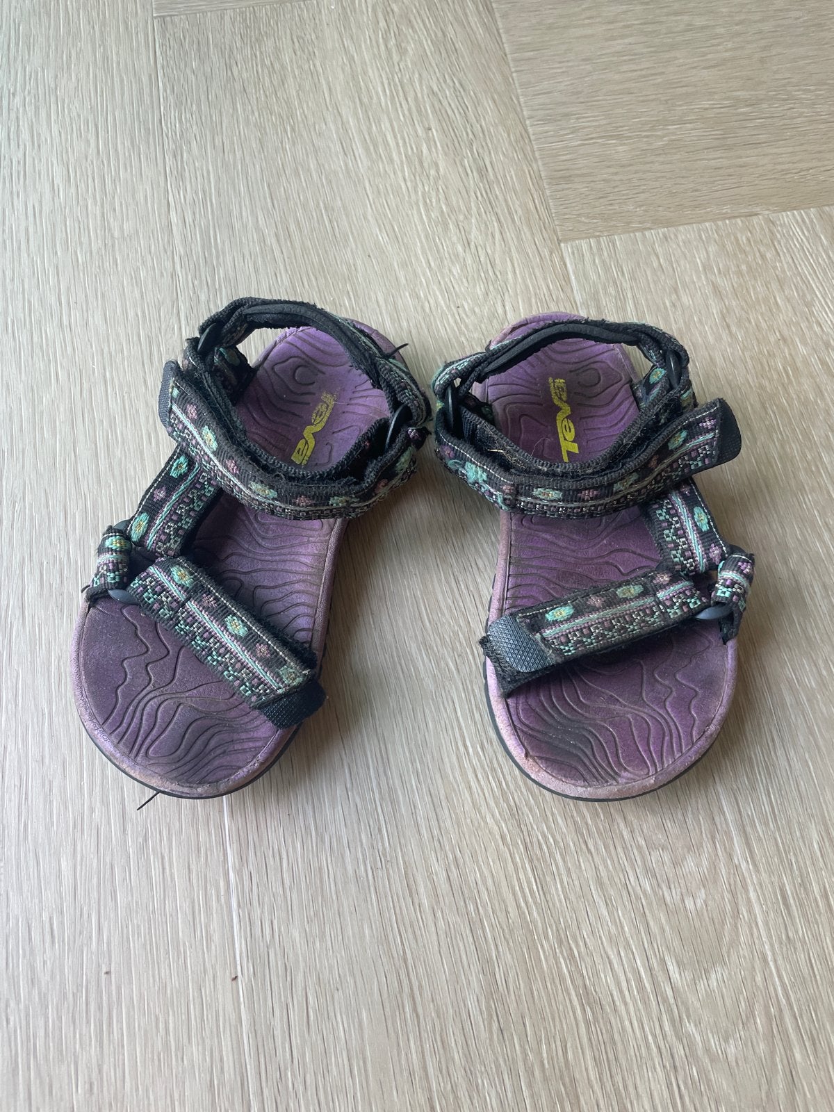 Teva sandalen, paars mt 26, Kinderen en Baby's, Ophalen, Gebruikt, Jongen of Meisje, Schoenen