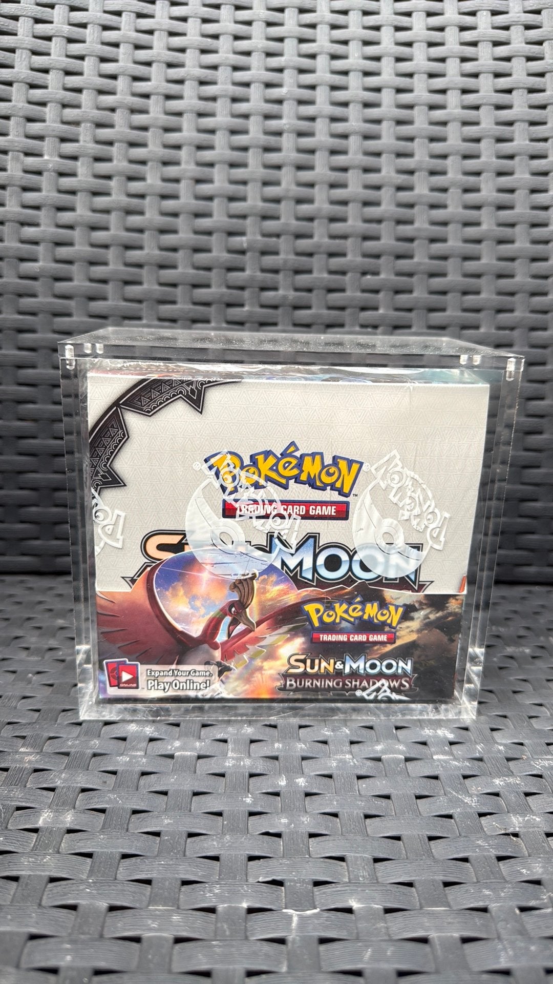 Sun & Moon Burning Shadows Boosterbox, Ophalen of Verzenden, Zo goed als nieuw, Boosterbox