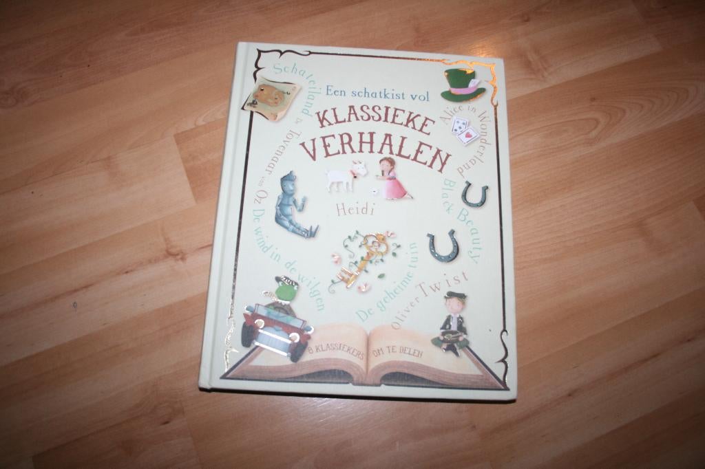 Schatkist vol klassieke verhalen, Boeken, Ophalen of Verzenden, Zo goed als nieuw, Fictie algemeen