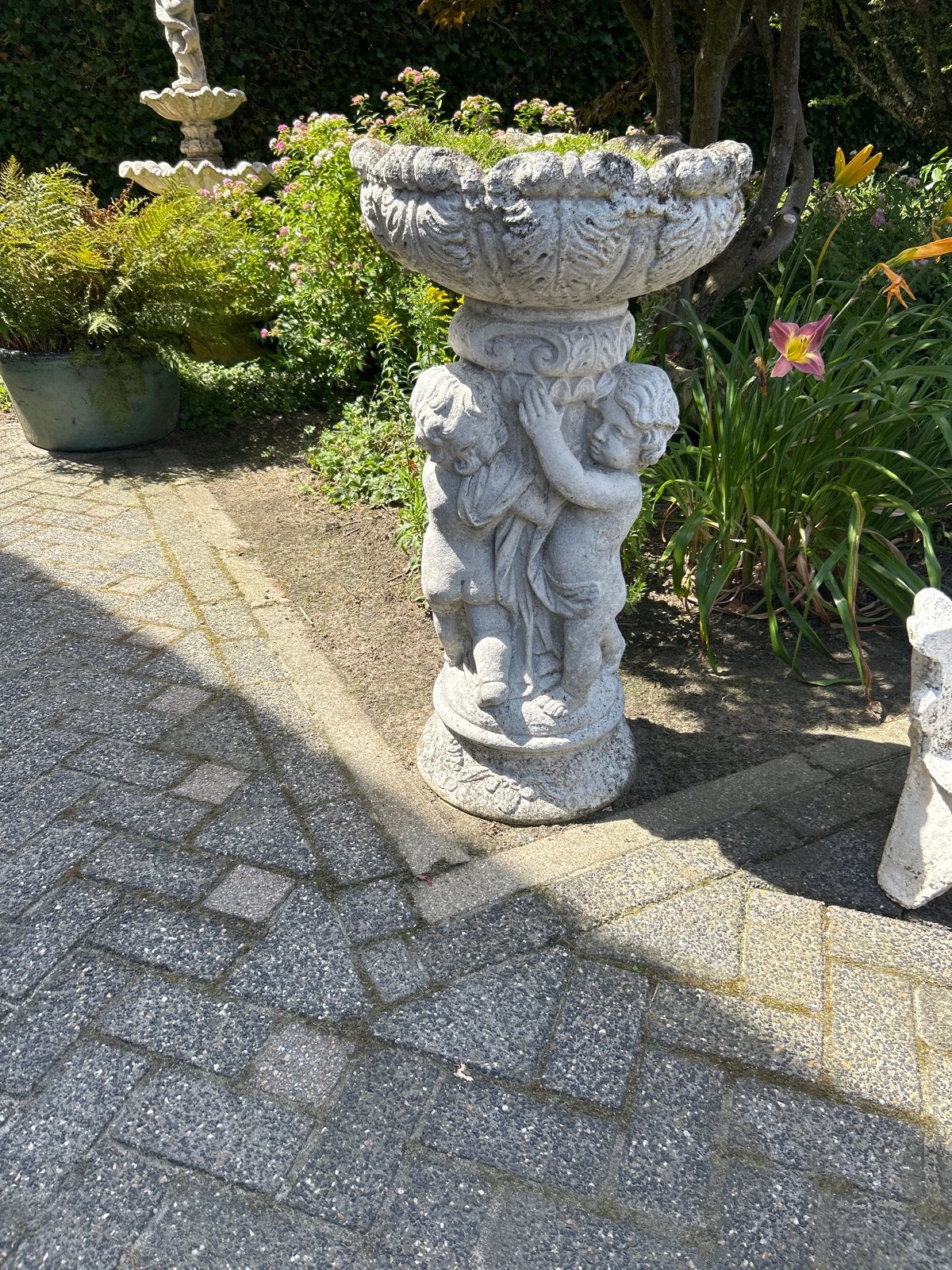 Decoratieve bloempot met engelen, tuin of balkon, Ophalen, Gebruikt, Balkon, Minder dan 60 cm