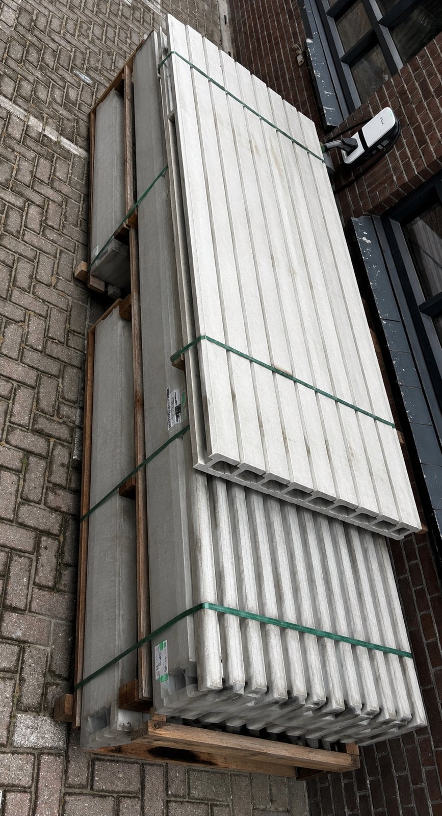 Nieuw!! Betonnen schutting, Ophalen, Zo goed als nieuw