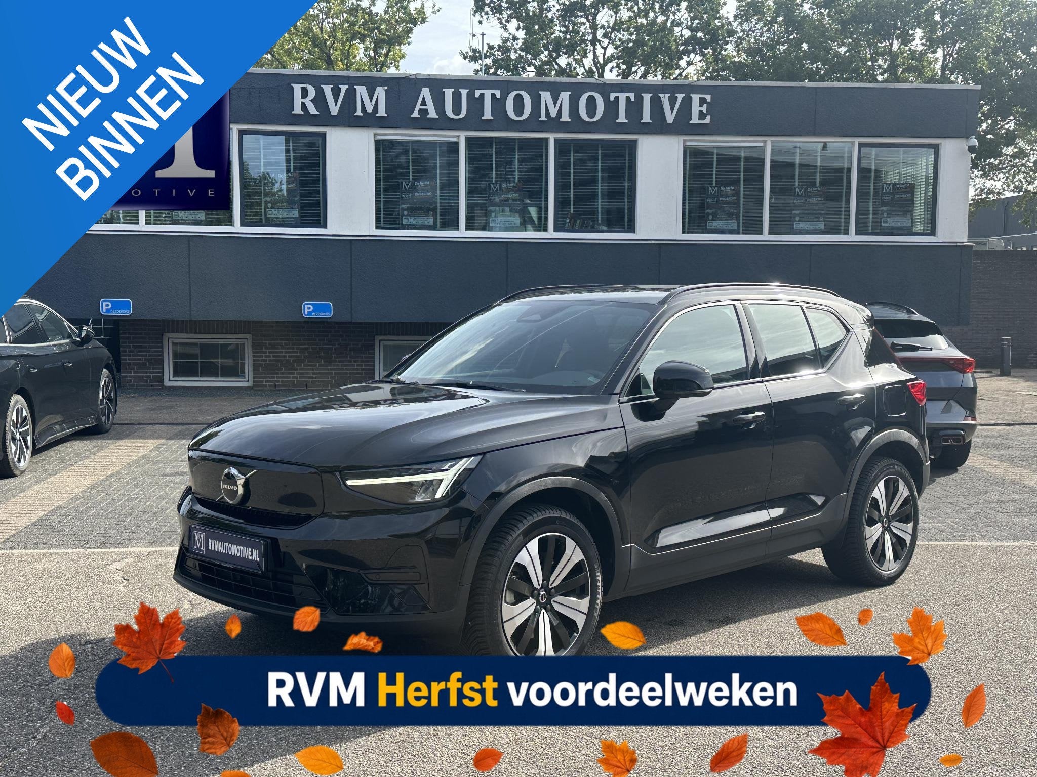 Volvo XC40 Recharge Plus 70 kWh VAN: € 32.900- VOOR: € 3, Auto's, Stof, Gebruikt, Zwart, 231 pk