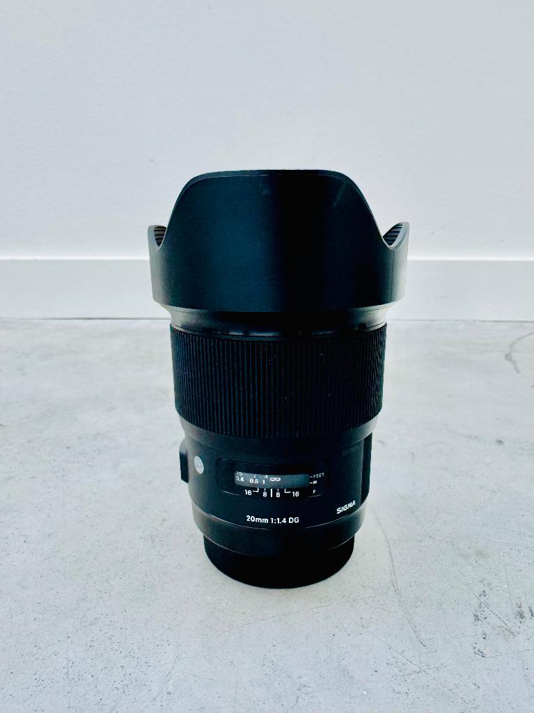 Sigma 20mm f 1.4 ef canon, Ophalen of Verzenden, Zo goed als nieuw, Groothoeklens