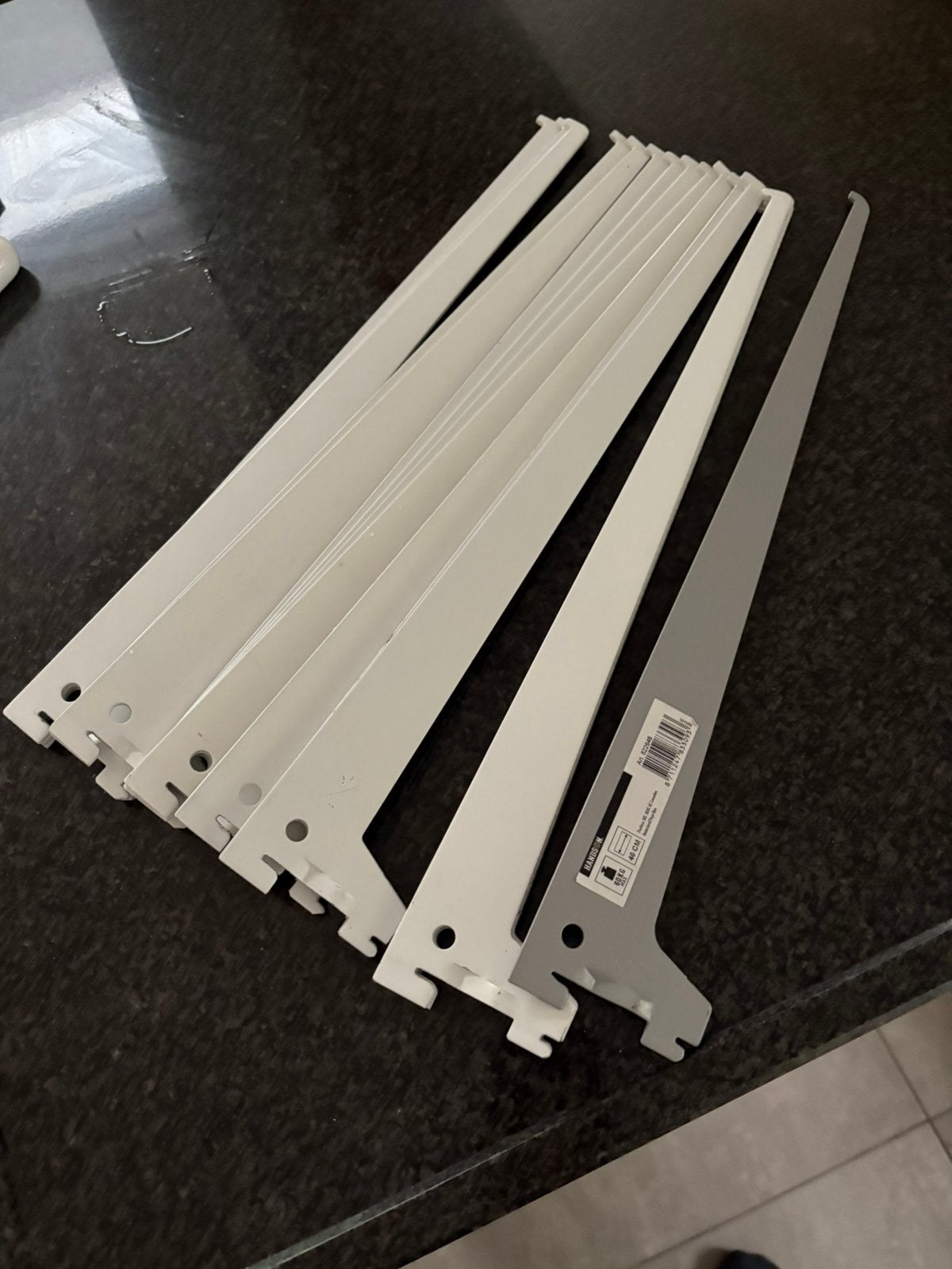 Stalen plankdragers 40 cm, Ophalen, Zo goed als nieuw