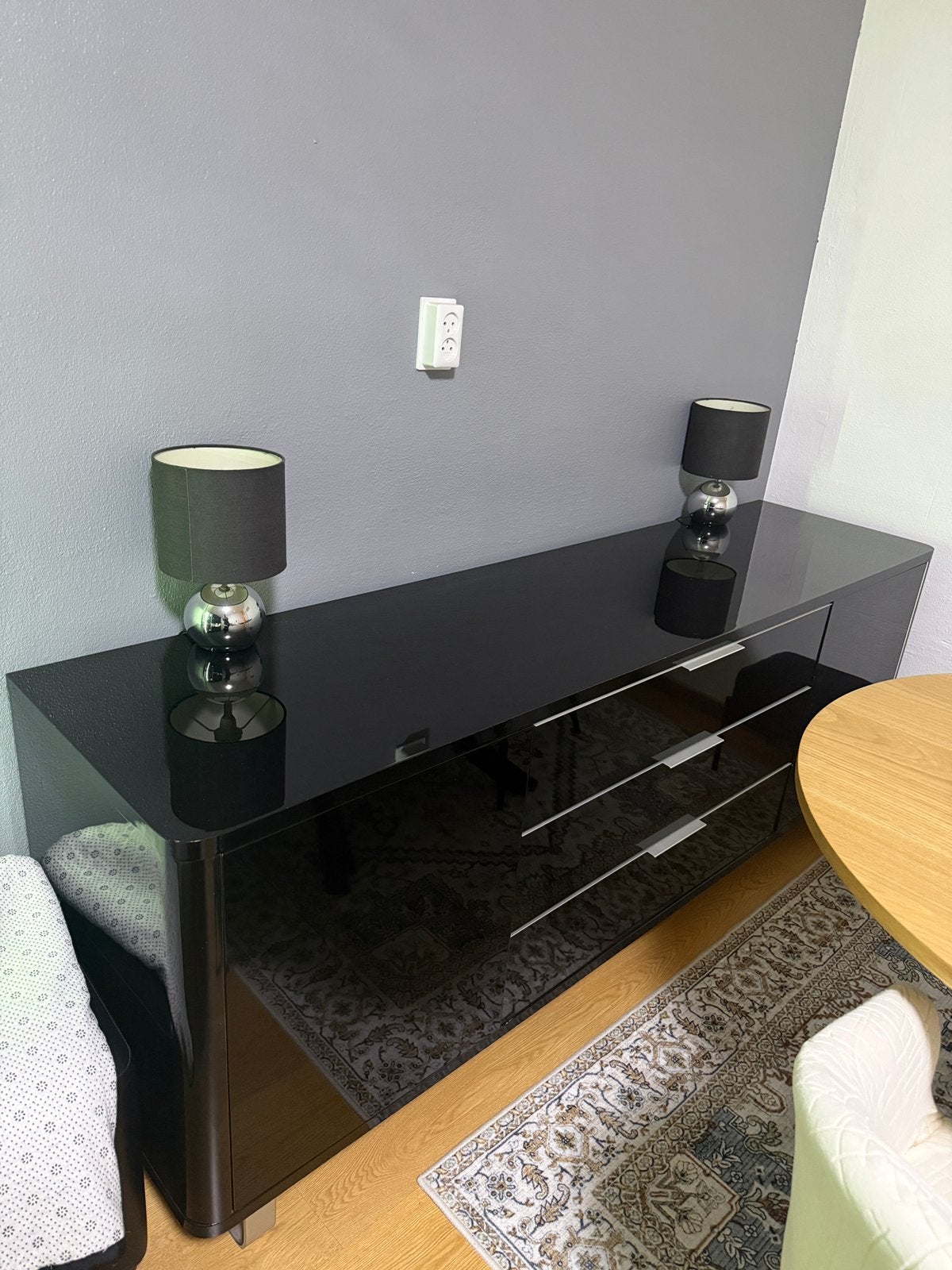 Moderne zwarte dressoir met lades, Ophalen, Overige materialen, 150 tot 200 cm, Zo goed als nieuw