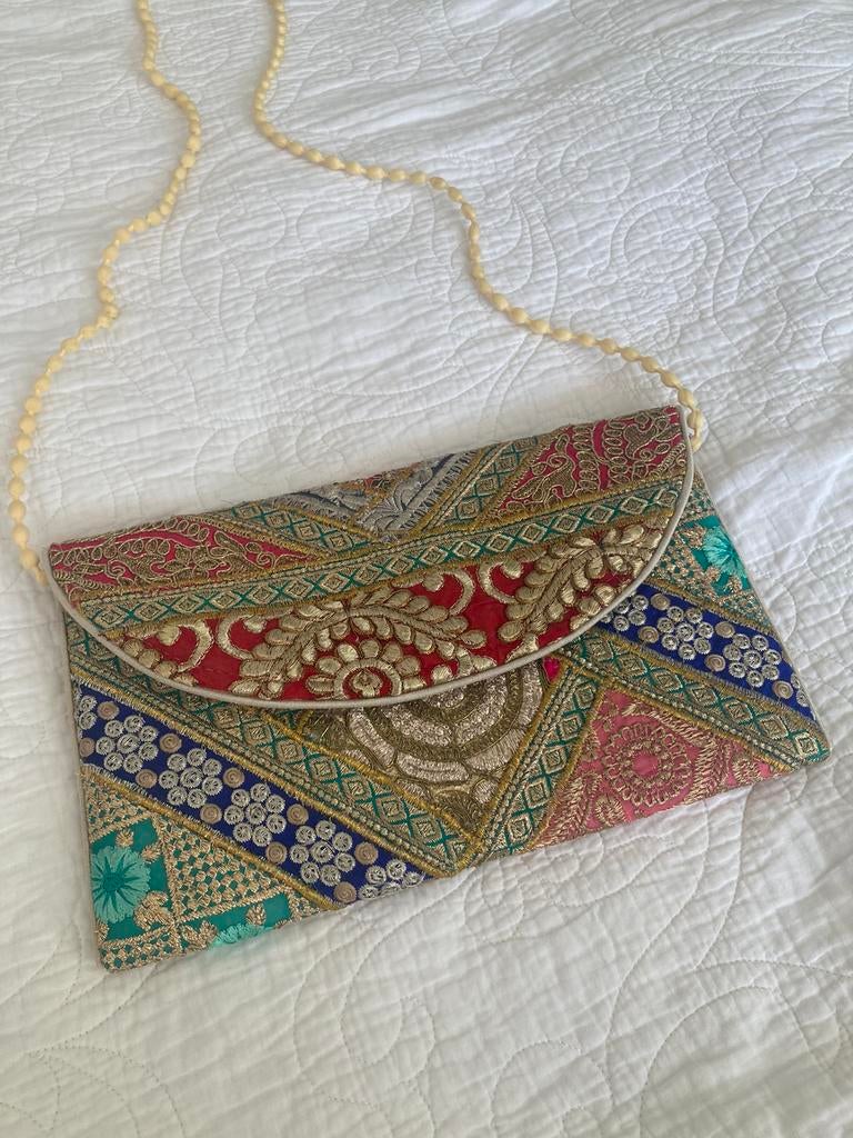 Prachtig geborduurde Clutch Schoudertasje (Boho anna Ibiza), Sieraden, Tassen en Uiterlijk, Tassen | Damestassen, Ophalen of Verzenden