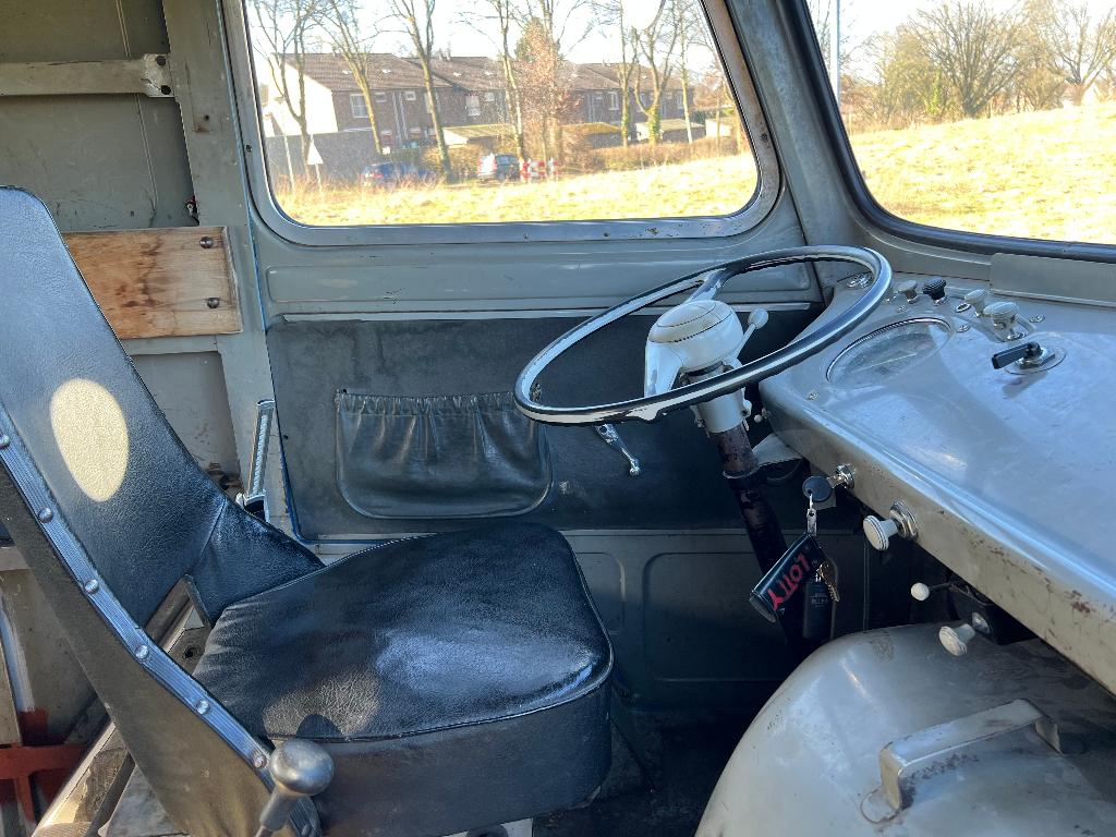 Peugeot bestelbus D4BD 1964 Blauw - Nez de Cochon, foto 10