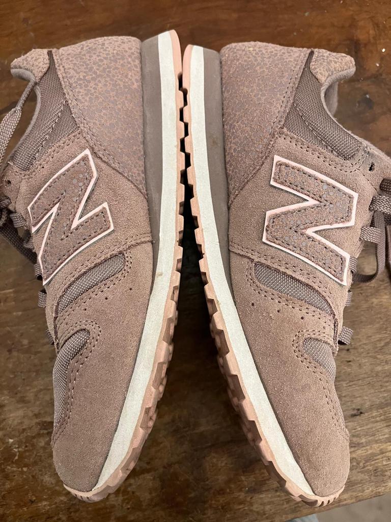 New balance oud roze  sneakers/ running shoes maat 37, Ophalen of Verzenden, Zo goed als nieuw, Hardloopschoenen, Overige merken