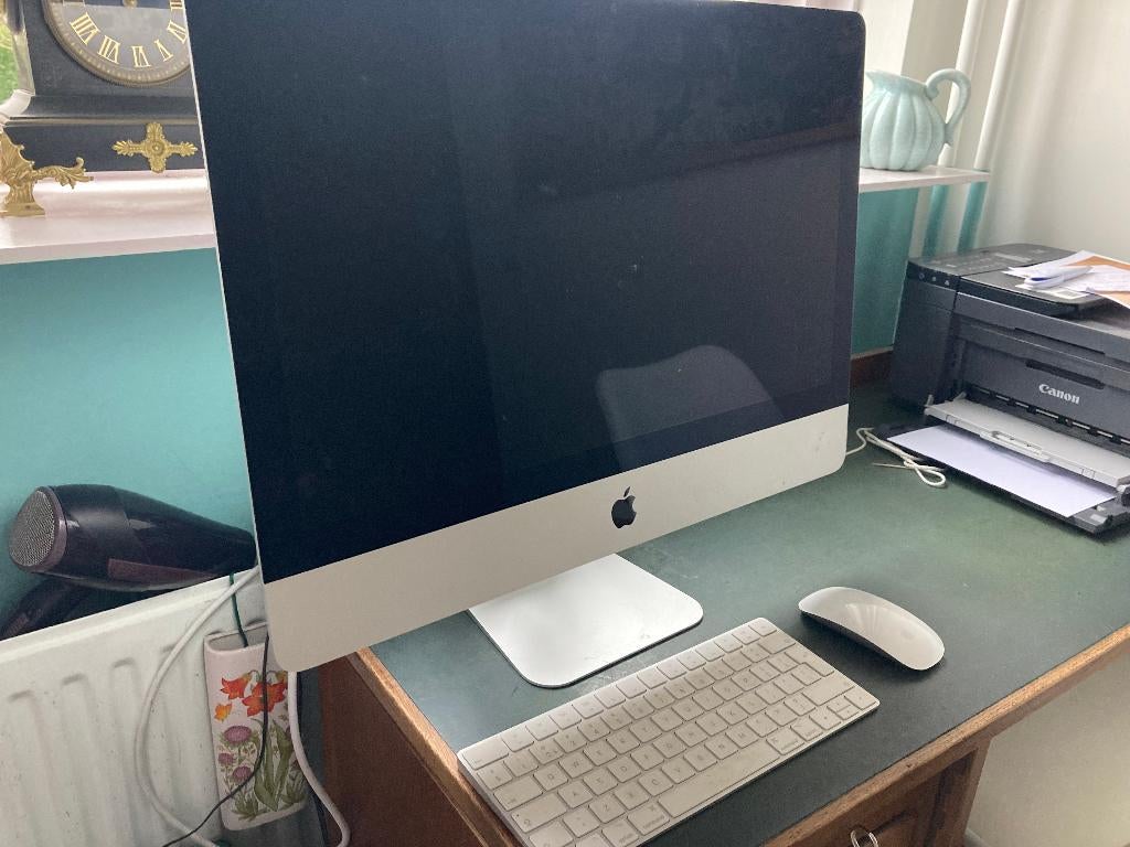 Apple Mac 2019, Computers en Software, Apple Desktops, Zo goed als nieuw, iMac, Onbekend, 3 tot 4 Ghz, 8 GB, Ophalen