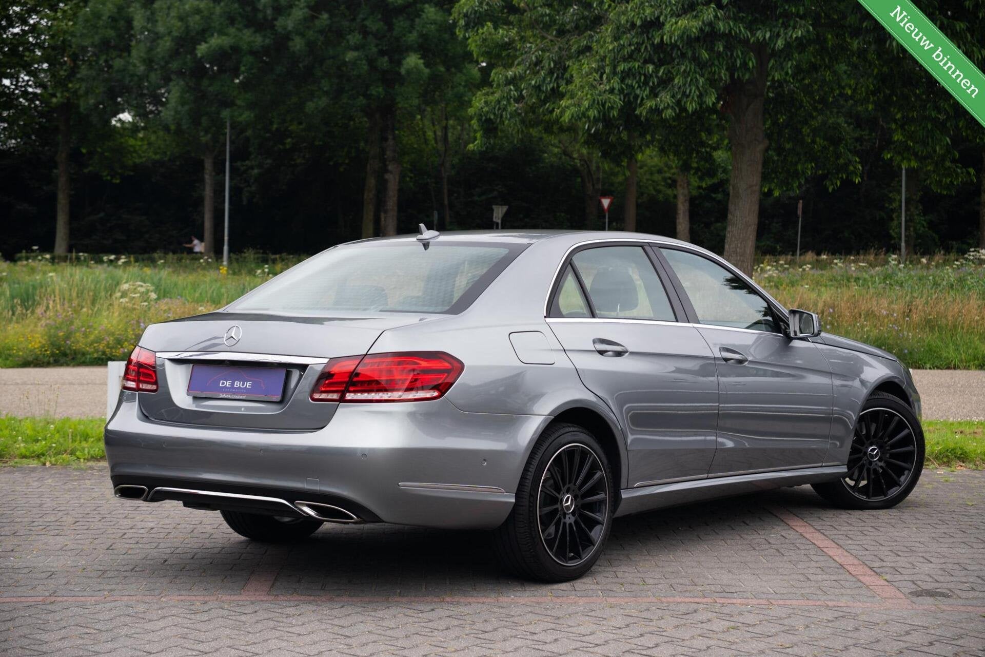 Mercedes E-klasse 250 CDI Automaat 7|AMG|OrgNL NAP|Trekhaak|, Auto's, Euro 5, Achterwielaandrijving, Gebruikt, Zwart